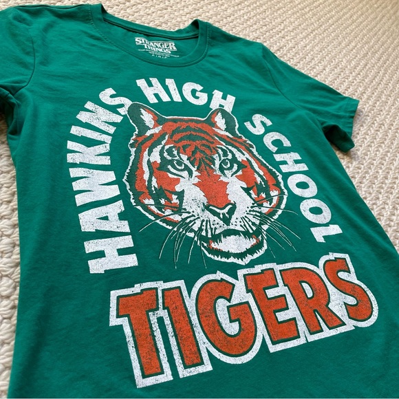 Official Stranger Things t-shirt - Picture 2 of 6